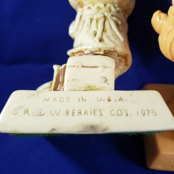 Trio of Vintage R&W Berries Co. Statues Silliscupts - Picture 2 of 15